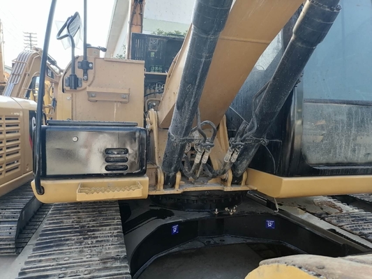 CAT 313D2GC Mini Excavator from Japan with 0.3M³ Bucket Capacity in Good Condition