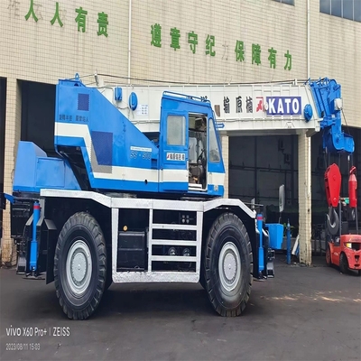 Kato Crane KR-450V 45 Ton Crane with Original Color and Low Working Hours