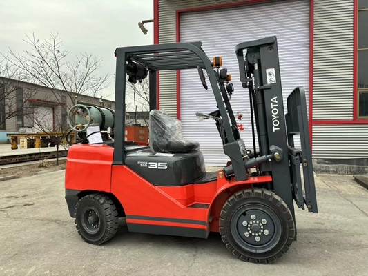 Secondhand 3.5ton 3ton Diesel Engine Forklift TOYOTA 35 30 for Warehouse Container Lifting