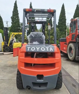 Secondhand 3.5ton 3ton Diesel Engine Forklift TOYOTA 35 30 for Warehouse Container Lifting