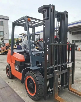 Secondhand 3.5ton 3ton Diesel Engine Forklift TOYOTA 35 30 for Warehouse Container Lifting