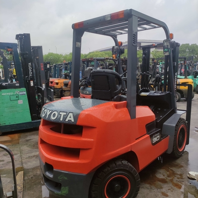 3000 KG Year 2023 TOYOTA Japan Made FDZN30 3 TON Forklift Diesel Pallet Lifting Truck
