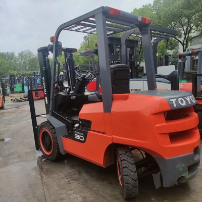 3000 KG Year 2023 TOYOTA Japan Made FDZN30 3 TON Forklift Diesel Pallet Lifting Truck