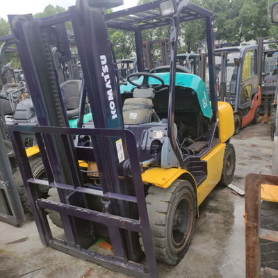 3000 KG Weight KOMATSU FD30 3 TON Pallet Lifting Truck on for Warehouse Container