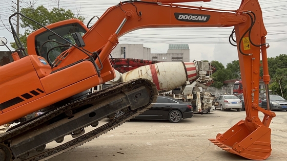 Doosan DX140LC Excavator with Original Engine and Liyuan Hydraulic Cylinder from Japan