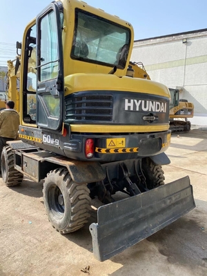 Used Digger Hyundai 60W-9 with Original Paint and Fully Hydraulic System in Good Condition