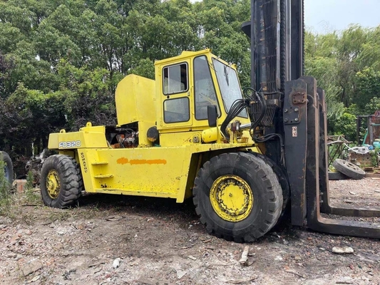 32ton KOMATSU FD320 Diesel Forklift Truck with Manual Operation and Low Working Hours