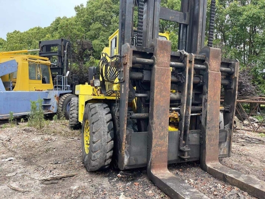 32ton KOMATSU FD320 Diesel Forklift Truck with Manual Operation and Low Working Hours