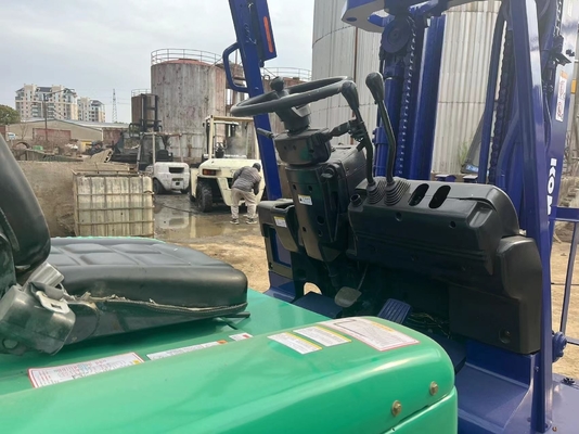 Container Handling KOMATSU FD30 3ton Diesel Mini Duty Forklift with Hydraulic System