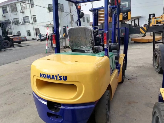 KOMATSU FD30 3ton Forklift Truck with Manual Operation and Nice Performance on Hot Sal
