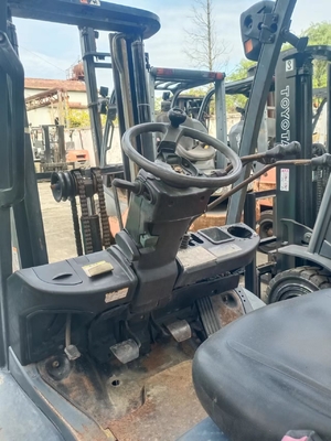 Advantages High Working Efficiency TOYOTA FD20 2 Ton Diesel Forklift from Japan 2023