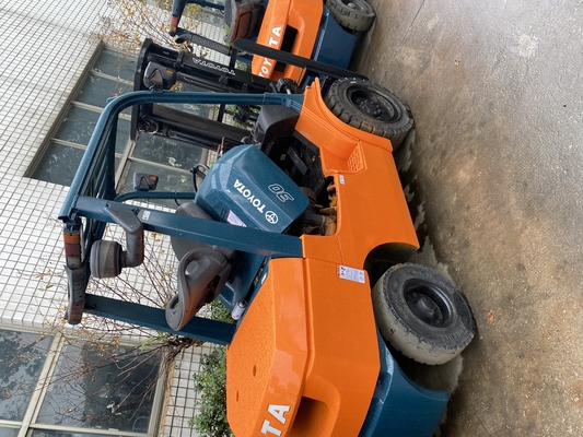 Japan TOYOTA FD30 Diesel Forklift 3 Ton Pallet Lifting Truck with Low Working Hours