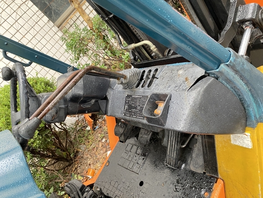 Japan TOYOTA FD30 Diesel Forklift 3 Ton Pallet Lifting Truck with Low Working Hours