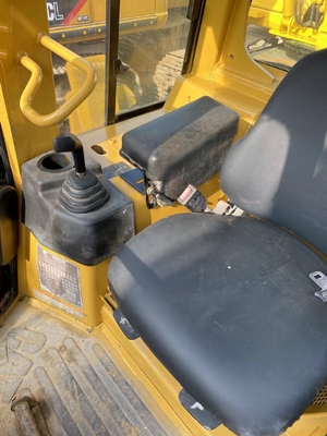 CAT D4G Bulldozer Original Japan Bulldozer with 1.92m3 Dozing Capacity and 80KW Power