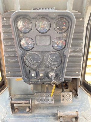 CAT D5G Secondhand Crawler Bulldozer for Construction Work in Dimension 5447*3442*3160mm