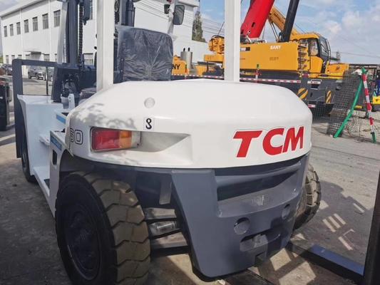 Good Condition TCM 6ton Used Forklift with 6000 KG Machine Weight and Wheels