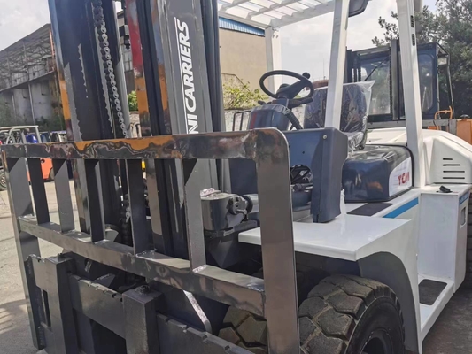 Good Condition TCM 6ton Used Forklift with 6000 KG Machine Weight and Wheels