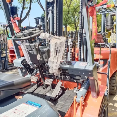 3 Ton Forklift FD30 with 3 Masts Automatic/Manual Used Japan Heli Excellent Condition