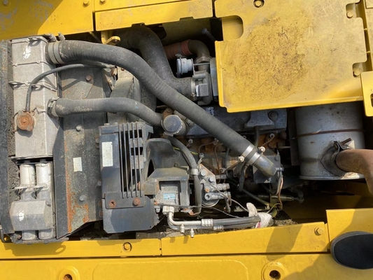 KOMATSU Engine 13T Crawler Excavator Komatsu PC130-7 Used Digger in Japan