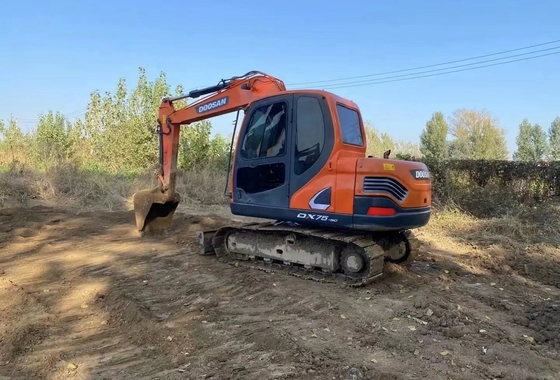 Doosan DX75 Used Excavator with Original Paint and High Operating Efficiency in Japan