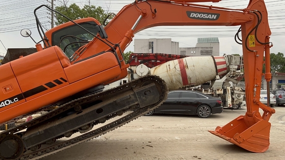 DOOSAN 140LC Excavator 14 TON Digger in Good Condition with 78KW Power and Affordable