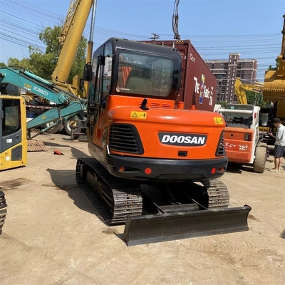Affordable Doosan Excavator DX55 with Original Paint and 5.5TON Operating Weight