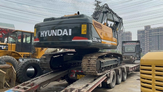 Buy Used Hyundai 220LC-9S Excavator Original Paint 90kw Power Liyuan Hydraulic Valve