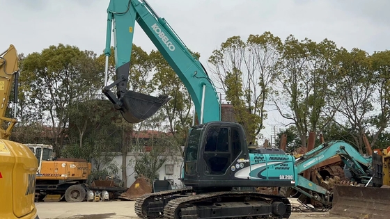 Used KOBELCO SK200 Excavator with 1.1m3 Bucket Capacity and 20000 KG Weight in Shanghai
