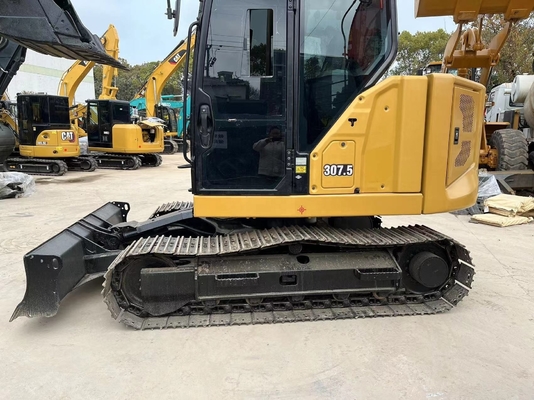 CAT 307.5 Secondhand Mini Excavator in Japan 7500 KG Machine Weight