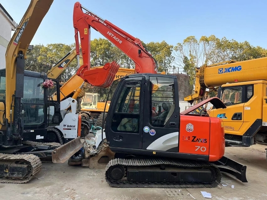 Used Original Japan Hitachi zx70 Crawler Excavator with EPA Engine and Crawler Design