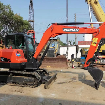 Other Hydraulic Components Doosan Second-hand Excavator DX60 for Landscaping Projects