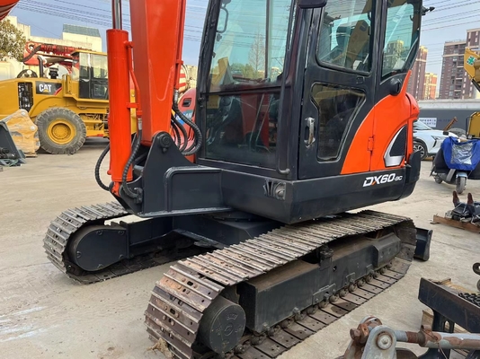 Other Hydraulic Components Doosan Second-hand Excavator DX60 for Landscaping Projects