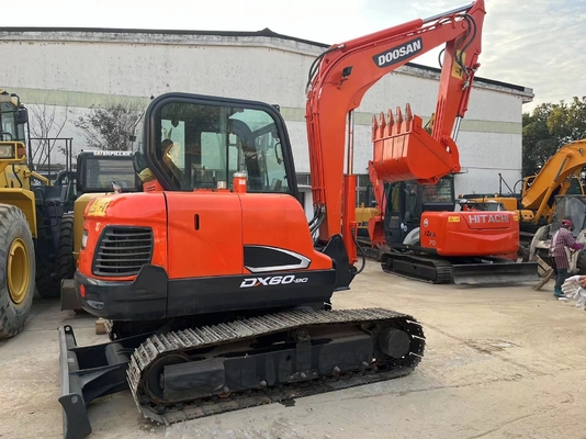 Doosan DX60 Second-hand Excavator with 6TON Operating Weight in Excellent Condition