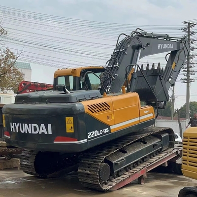 Hyundai 220LC-9s Used Excavator with Original Color and in Great Condition in Korea