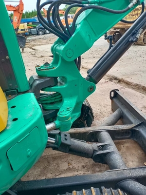 KX161 Kubota Mini Excavator in Japan with Original Color and Other Hydraulic Cylinder