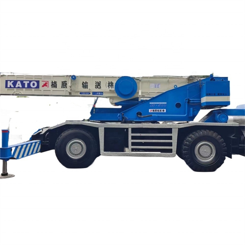 Kato Crane KR-450V 45 Ton Crane with Original Color and Low Working Hours