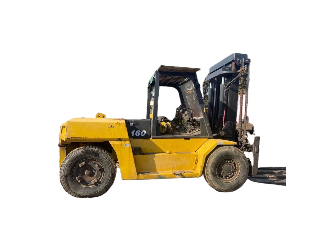 Heavy Equipment KOMATSU Forklift FD160 with 16ton Capacity in Excellent Working Condition