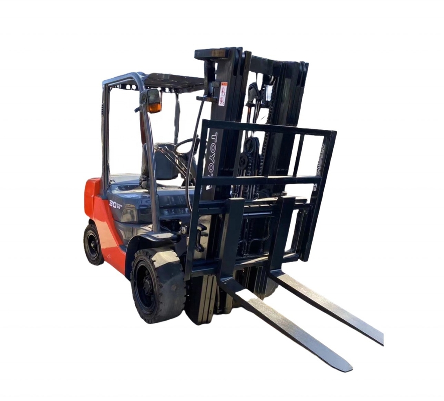 3 Ton TOYOTA FD30 Diesel Forklift Truck with Hydraulic Lifting in Excellent Condition
