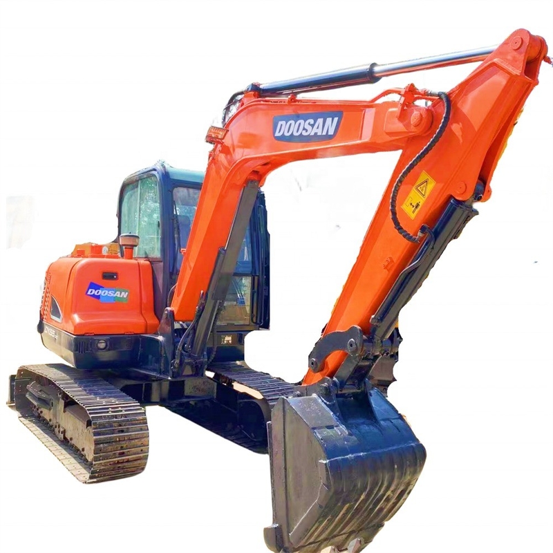Affordable Doosan Excavator DX55 with Original Paint and 5.5TON Operating Weight